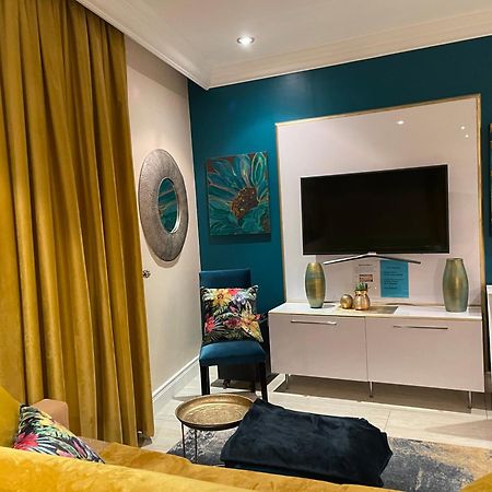 Luxury Apartment, Near V&A Waterfront And Cpt Stadium كيب تاون المظهر الخارجي الصورة