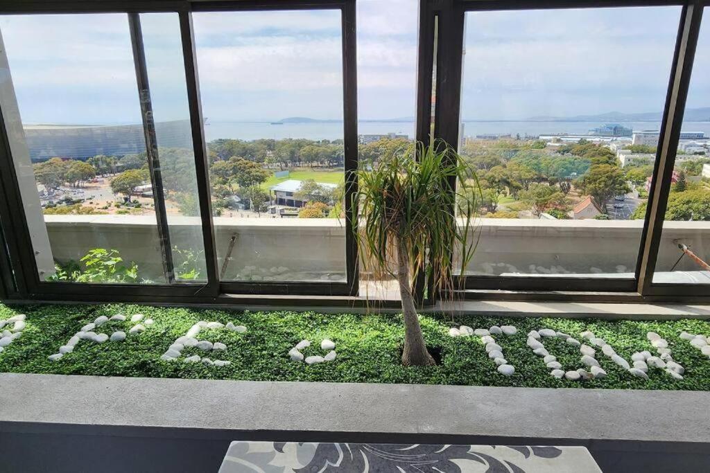 Luxury Apartment, Near V&A Waterfront And Cpt Stadium كيب تاون المظهر الخارجي الصورة